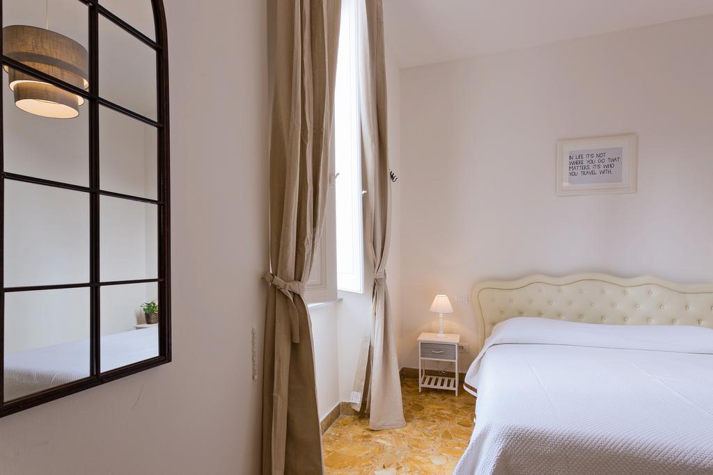 Townhouse By The Spanish Steps Rom Rum bild